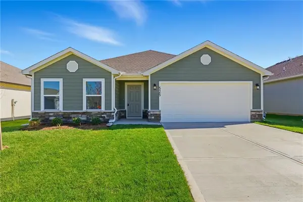 20249 W 194th Terrace, Spring Hill, KS 66083