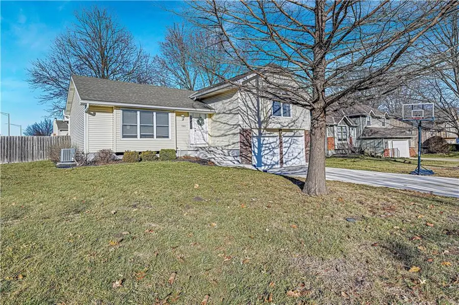 1300 E 153rd Street, Olathe, KS 66062 - Image #2