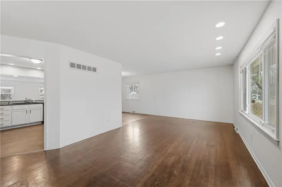 8707 E 85th Street, Raytown, MO 64138 - Image #3