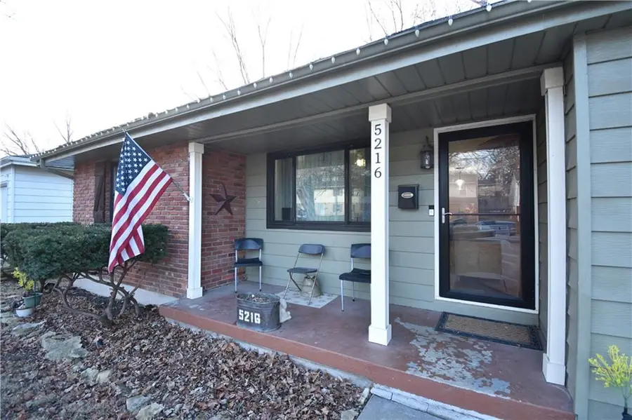 5216 N Palmer Avenue, Kansas City, MO 64119 - Image #2