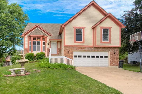 8300 W 148th Street, Overland Park, KS 66223