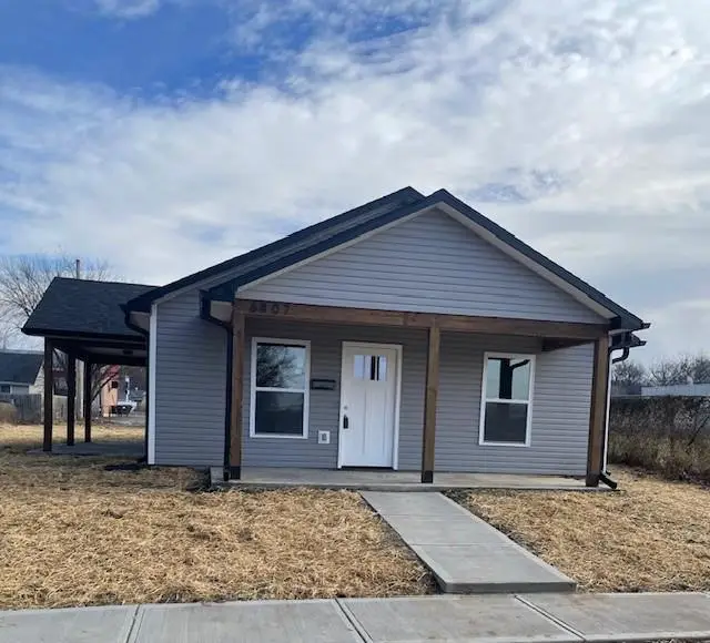 6407 Pryor Avenue, Saint Joseph, MO 64504 - Image #2