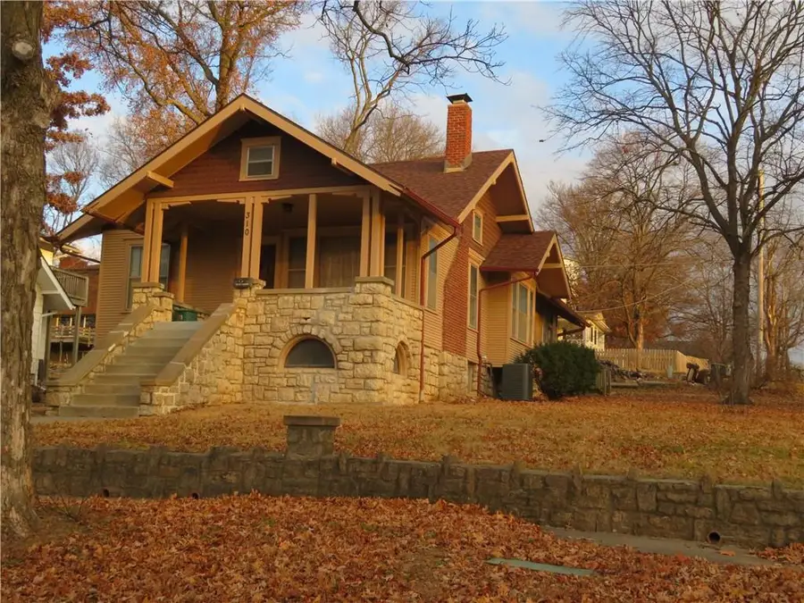 310 E Kaskaskia Street, Paola, KS 66071 - Image #2