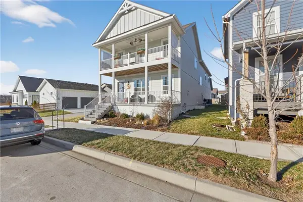 23500 E 11th Street S, Independence, MO 64056