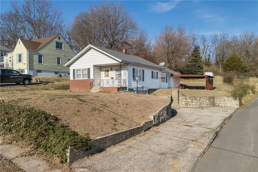 707 Court Street, Saint Joseph, MO 64504 - Image #2