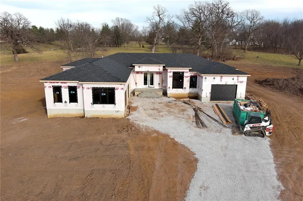 32200 E Outer Belt Road, Lees Summit, MO 64086 - Image #1