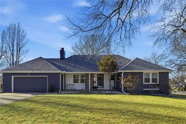 8100 Tomahawk Road, Prairie Village, KS 66208