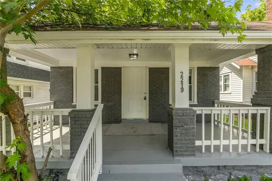 2219 E Meyer Boulevard, Kansas City, MO 64132 - Image #3