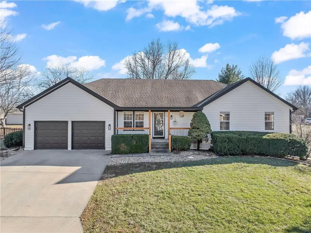 1111 S Doyle Street, Louisburg, KS 66053 - Image #1