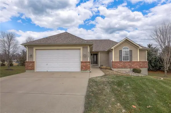 2705 S Breckenridge Drive, Independence, MO 64055