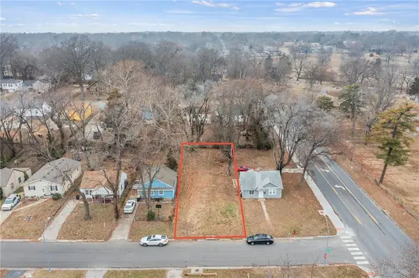 7102 Flora Avenue, Kansas City, MO 64131