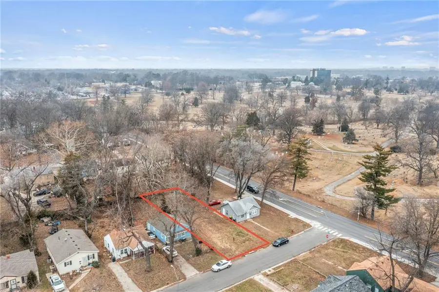 7102 Flora Avenue, Kansas City, MO 64131 - #3