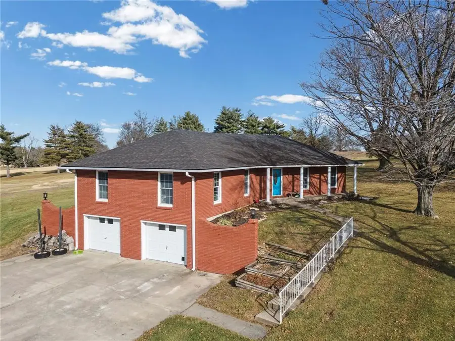 1402 S Golf Club Drive, Richmond, MO 64085 - Image #3