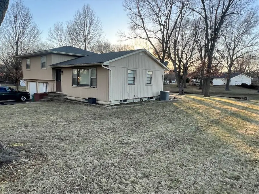 995 N Hurley Street, Peculiar, MO 64078 - Image #3