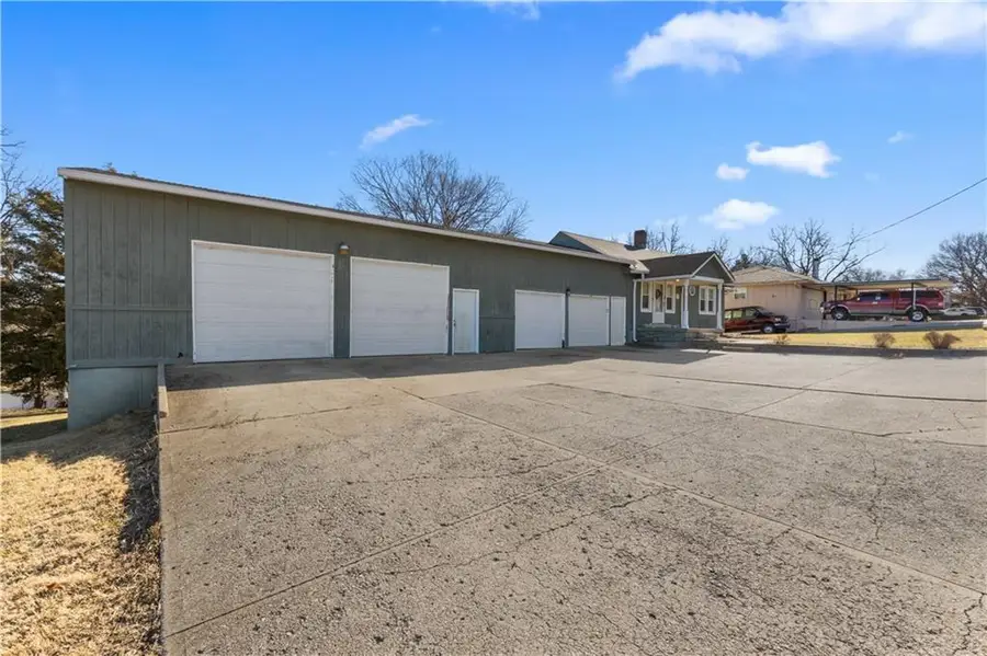 1317 N 63rd Terrace, Kansas City, KS 66102 - Image #2