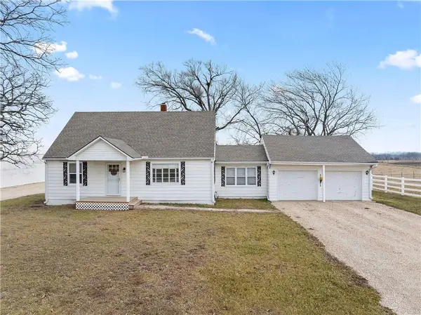 26713 S Little Road, Garden City, MO 64747