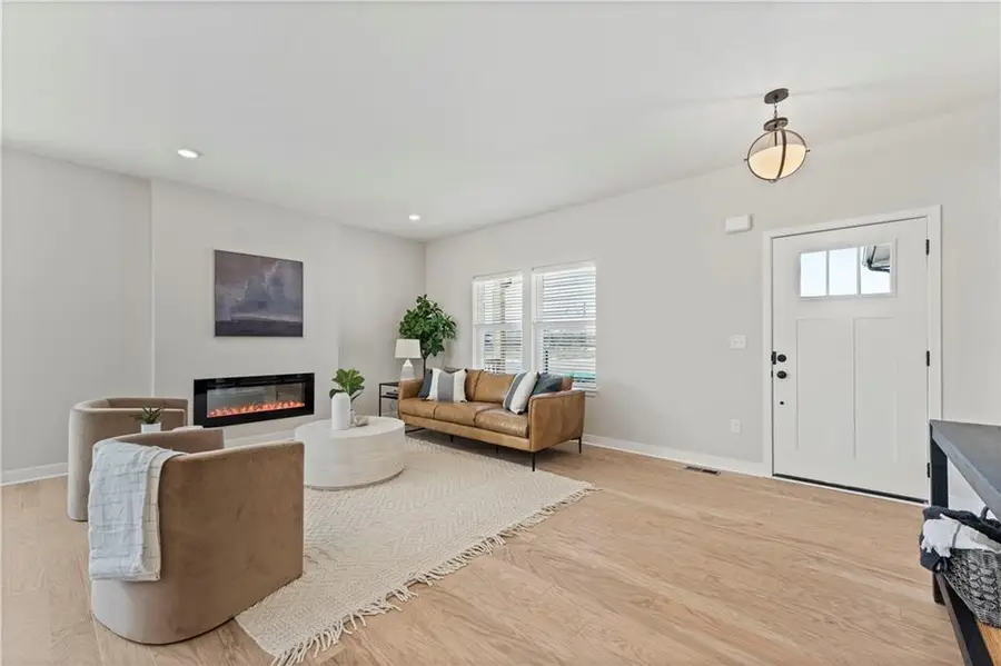 11119 N Crescent Court, Kansas City, MO 64157 - Image #2