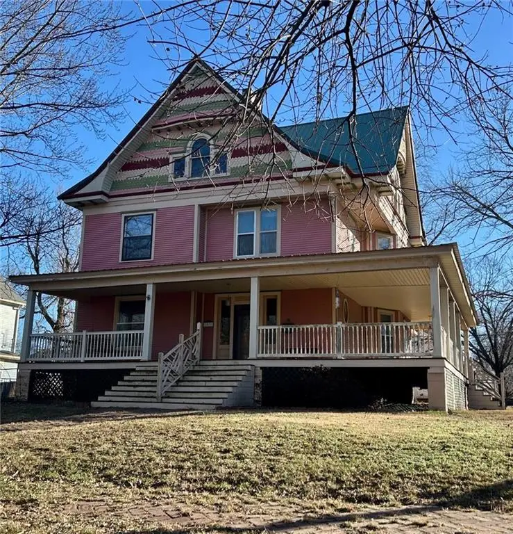 1530 Grand Avenue, Parsons, KS 67357 - Image #2