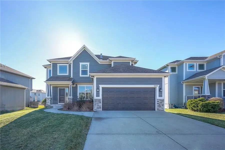 18955 W 167th Terrace, Olathe, KS 66062 - Image #2