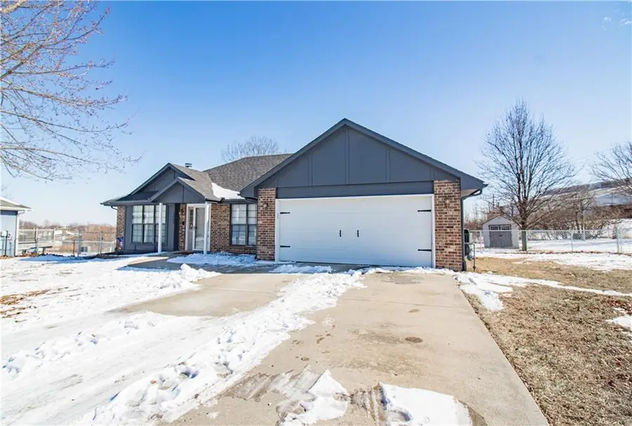 1022 Bedford Drive, Warrensburg, MO 64093 - #2