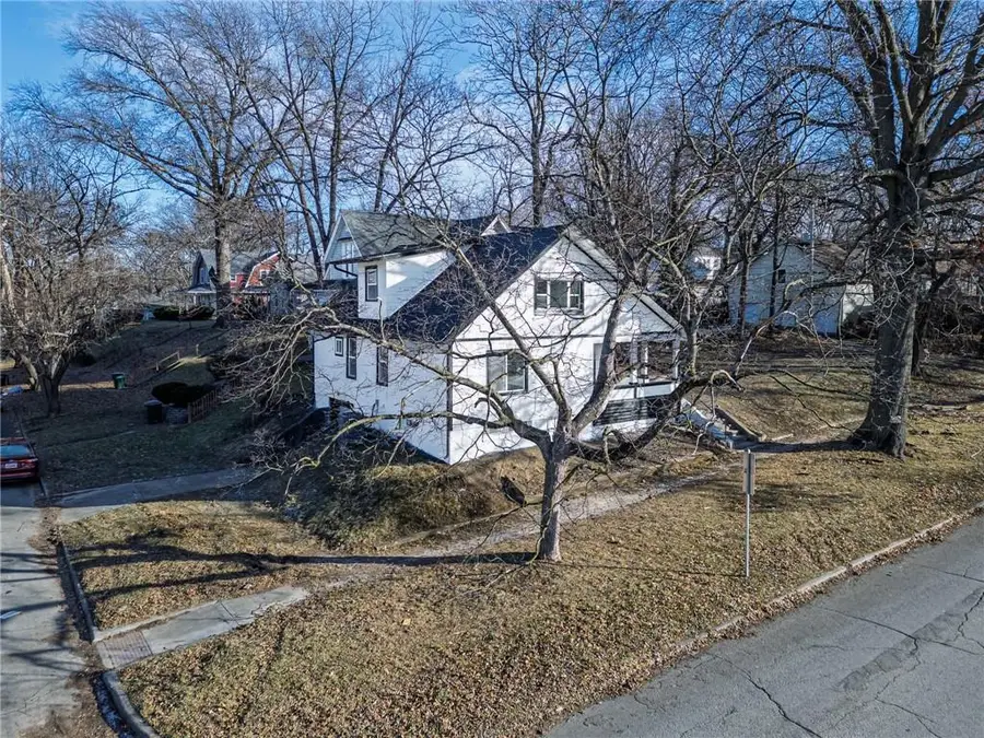 601 S 7th Street, Leavenworth, KS 66048 - Image #2