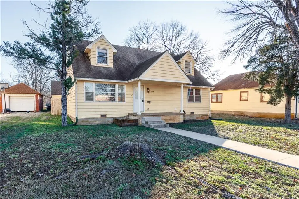 214 N 8th Street, Fredonia, KS 66736 - Image #1