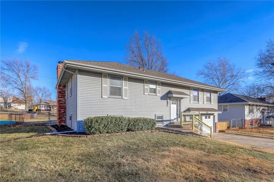 7323 N Euclid Avenue, Kansas City, MO 64118 - #3