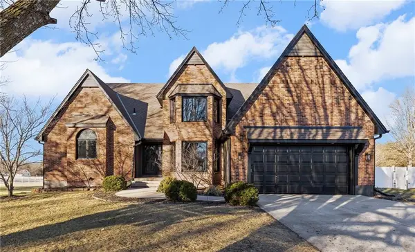 24206 E 88th Street, Lee's Summit, MO 64064