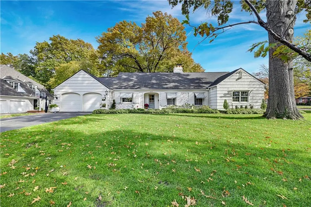 6629 Overhill Road, Mission Hills, KS 66208 - Image #1