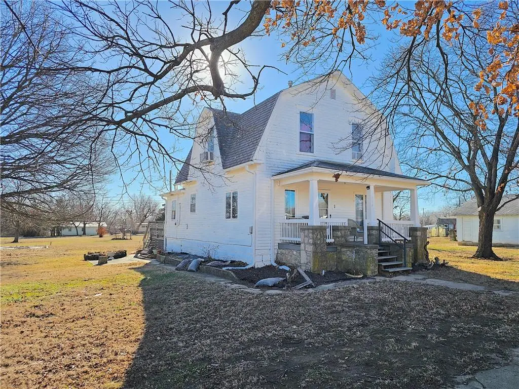 304 W 13th Avenue, Garnett, KS 66032 - Image #1