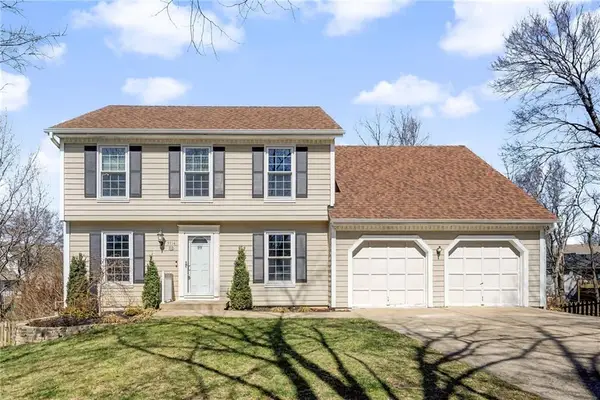 7714 W 114 Terrace, Overland Park, KS 66210