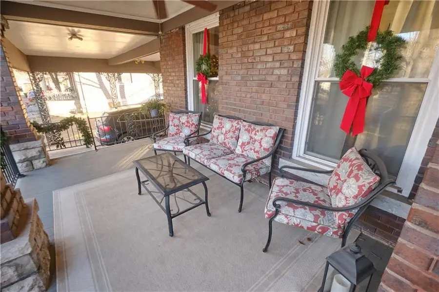 305 W Jefferson Street, Pittsburg, KS 66762 - Image #3