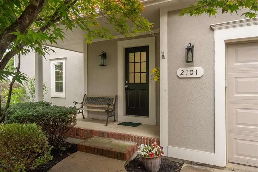 2101 Riviera Drive, Lawrence, KS 66047 - Image #3