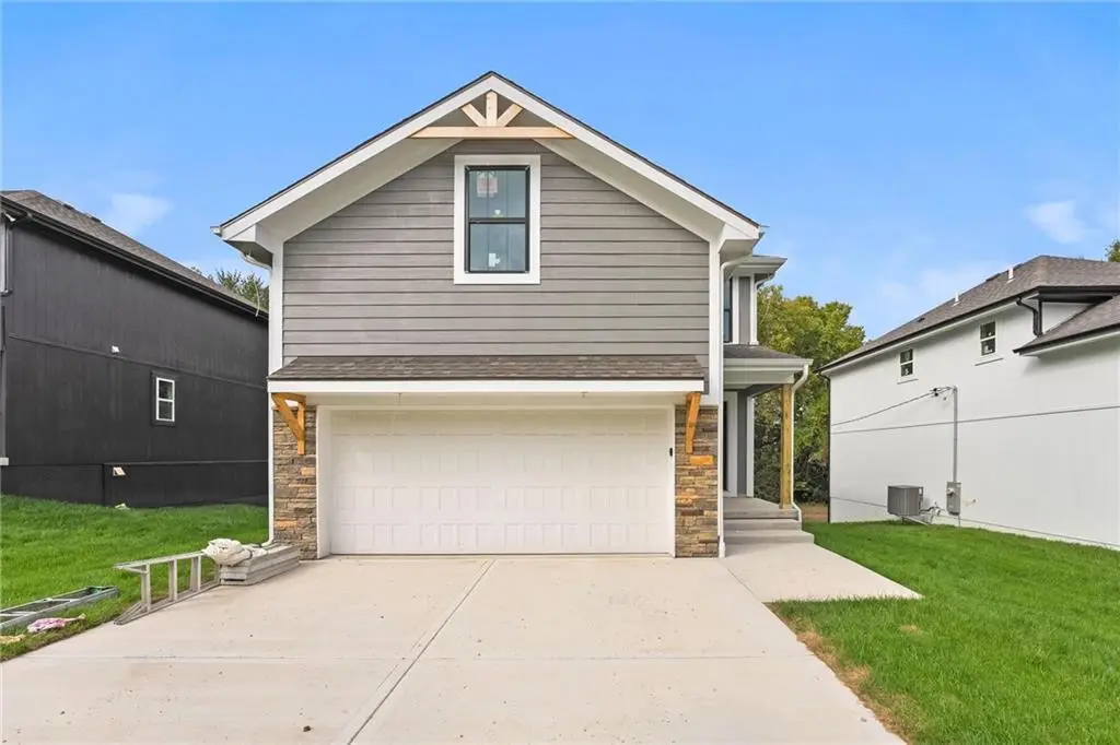 11222 N Oak Trafficway, Kansas City, MO 64155 - Image #1