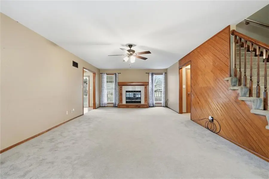 802 S Morgan Drive, Peculiar, MO 64078 - Image #3