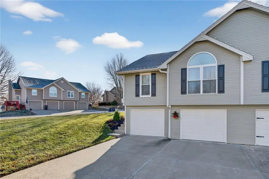 515 E Seventh Street, Kearney, MO 64060 - Image #2