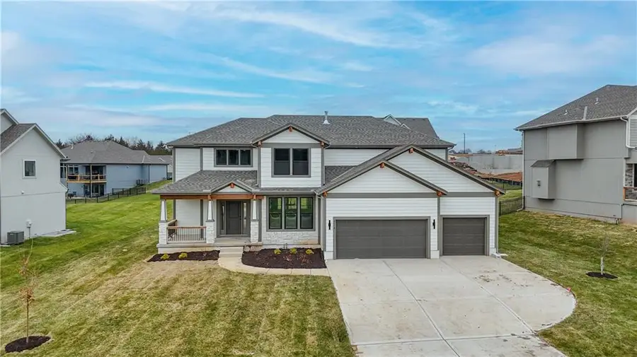 6114 Lewis Drive, Shawnee, KS 66226 - Image #2