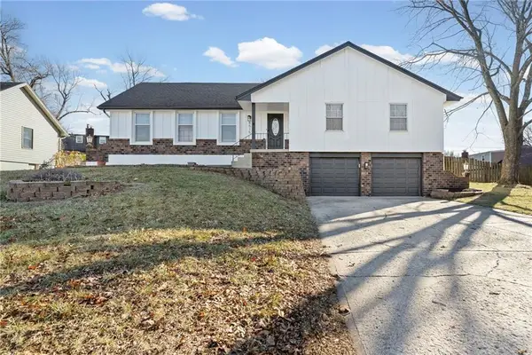 8515 Harvard Terrace, Raytown, MO 64138