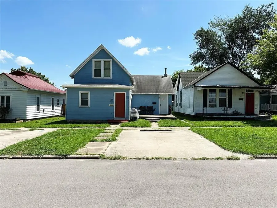 124 W 3rd Avenue, Garnett, KS 66032 - Image #2