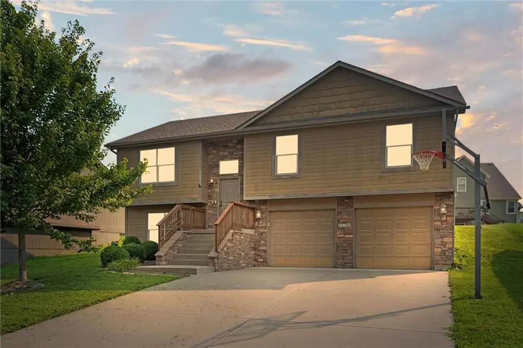 15780 NW Morgan Street, Platte City, MO 64079 - Image #1