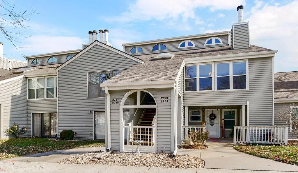 8757 W 106th Terrace, Overland Park, KS 66212 - Image #1