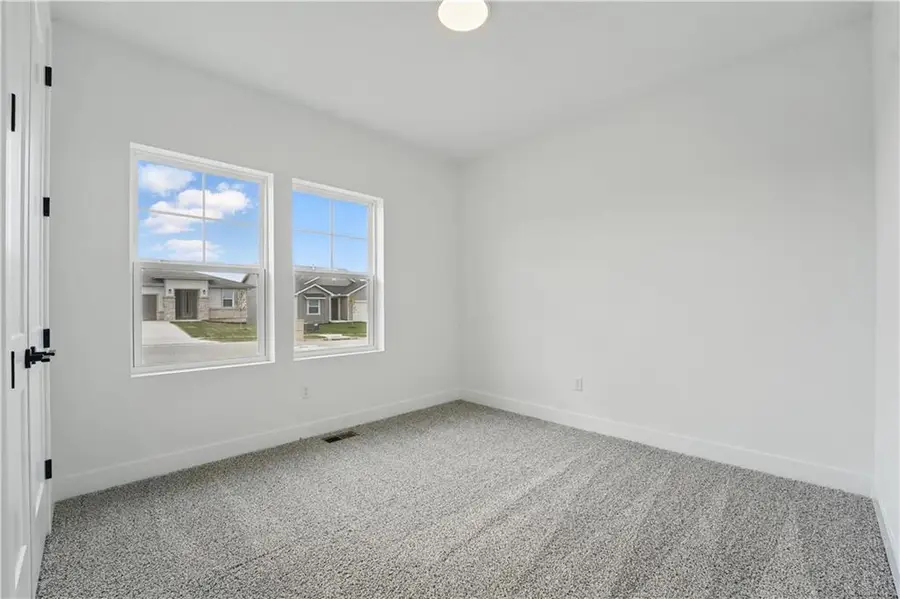 1432 N 162nd Terrace E, Basehor, KS 66007 - Image #3