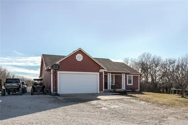 453 NE County Road 14004 Road, Adrian, MO 64720
