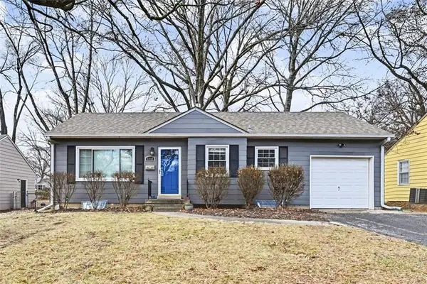 5440 Cedar Street, Roeland Park, KS 66205