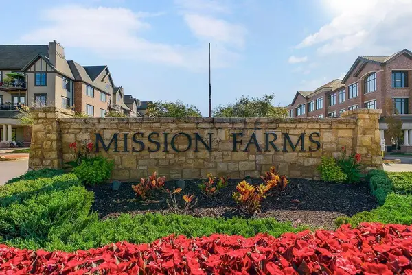 10531 Mission Road #301, Leawood, KS 66206