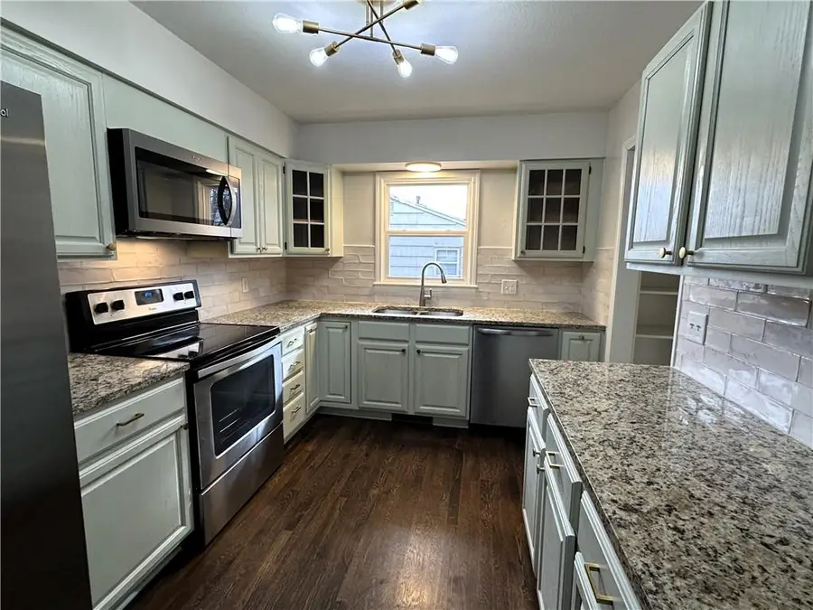 406 Melrose Street, Liberty, MO 64068 - Image #3