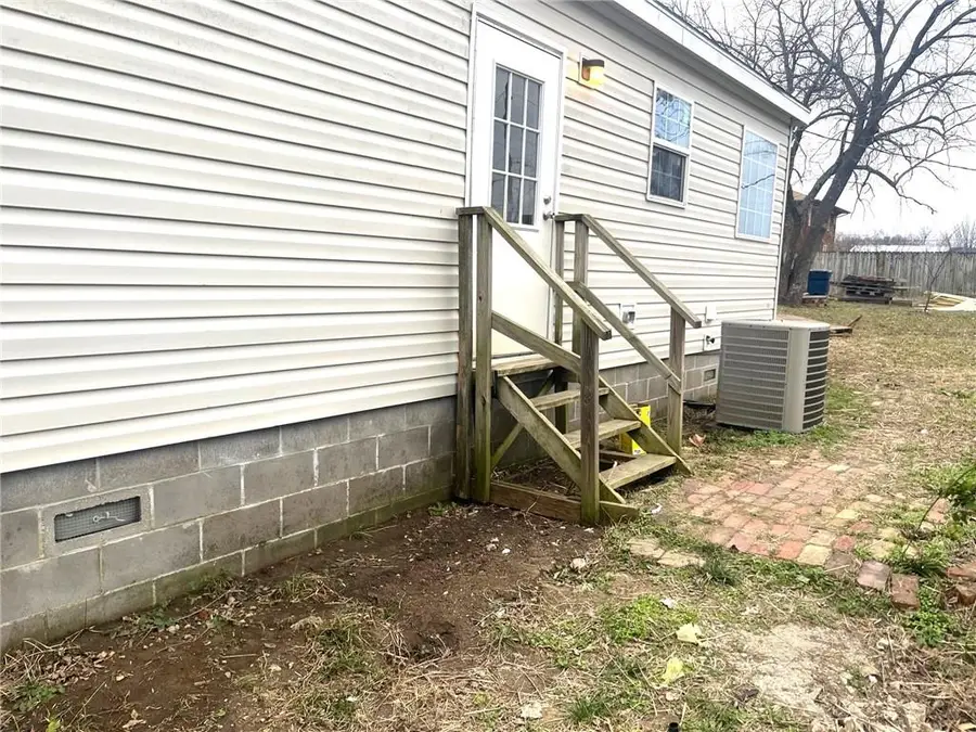 805 N 9th Street, Independence, KS 67301 - Image #3