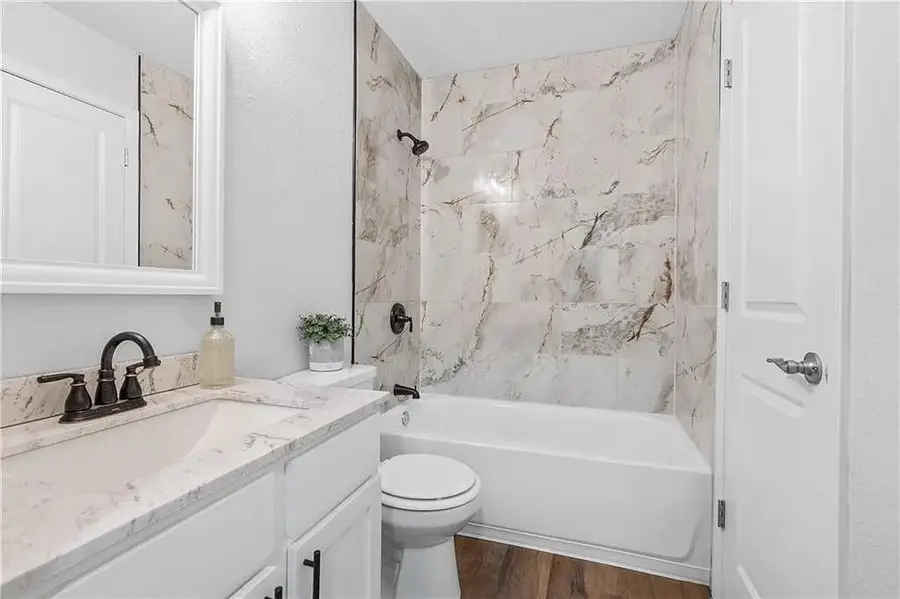 1726 E 97th Street, Kansas City, MO 64131 - #3