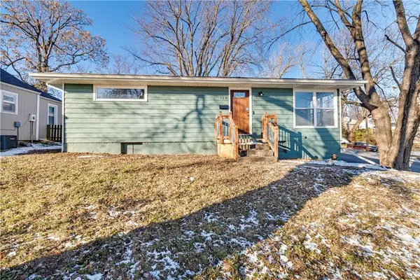 124 N Arlington Avenue, Independence, MO 64053