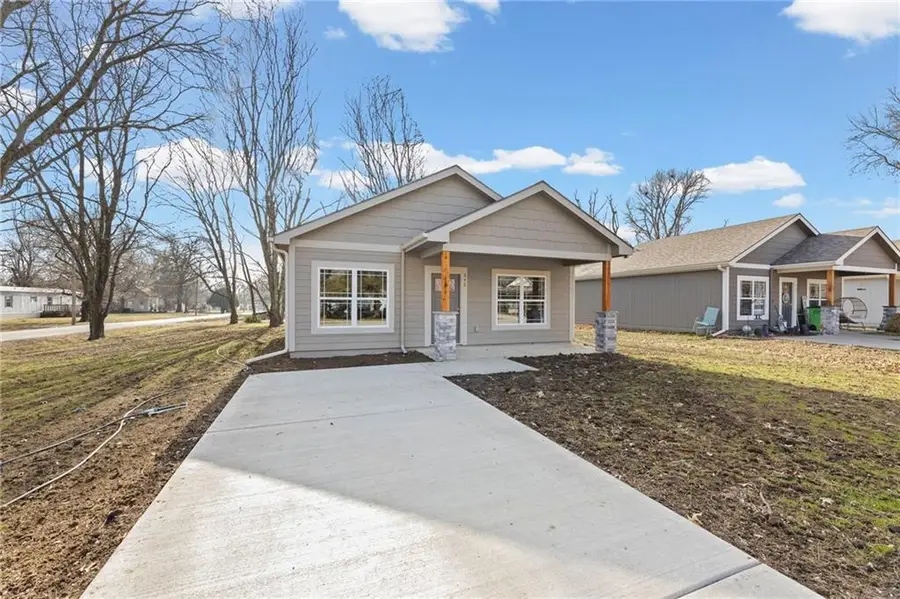 846 Hamblin Street, Ottawa, KS 66067 - Image #2